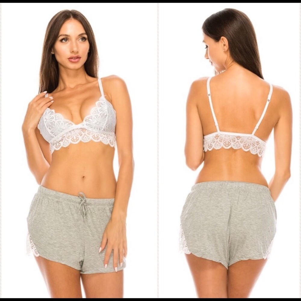 ✨LAST CHANCE✨ Lace Bralette & Shorts Set - Picture 2 of 3